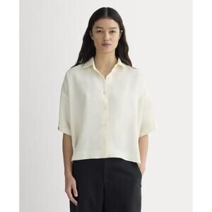 Everlane Women's Short-Sleeve Square Shirt in Butterlite in Bone White, Size Ex…